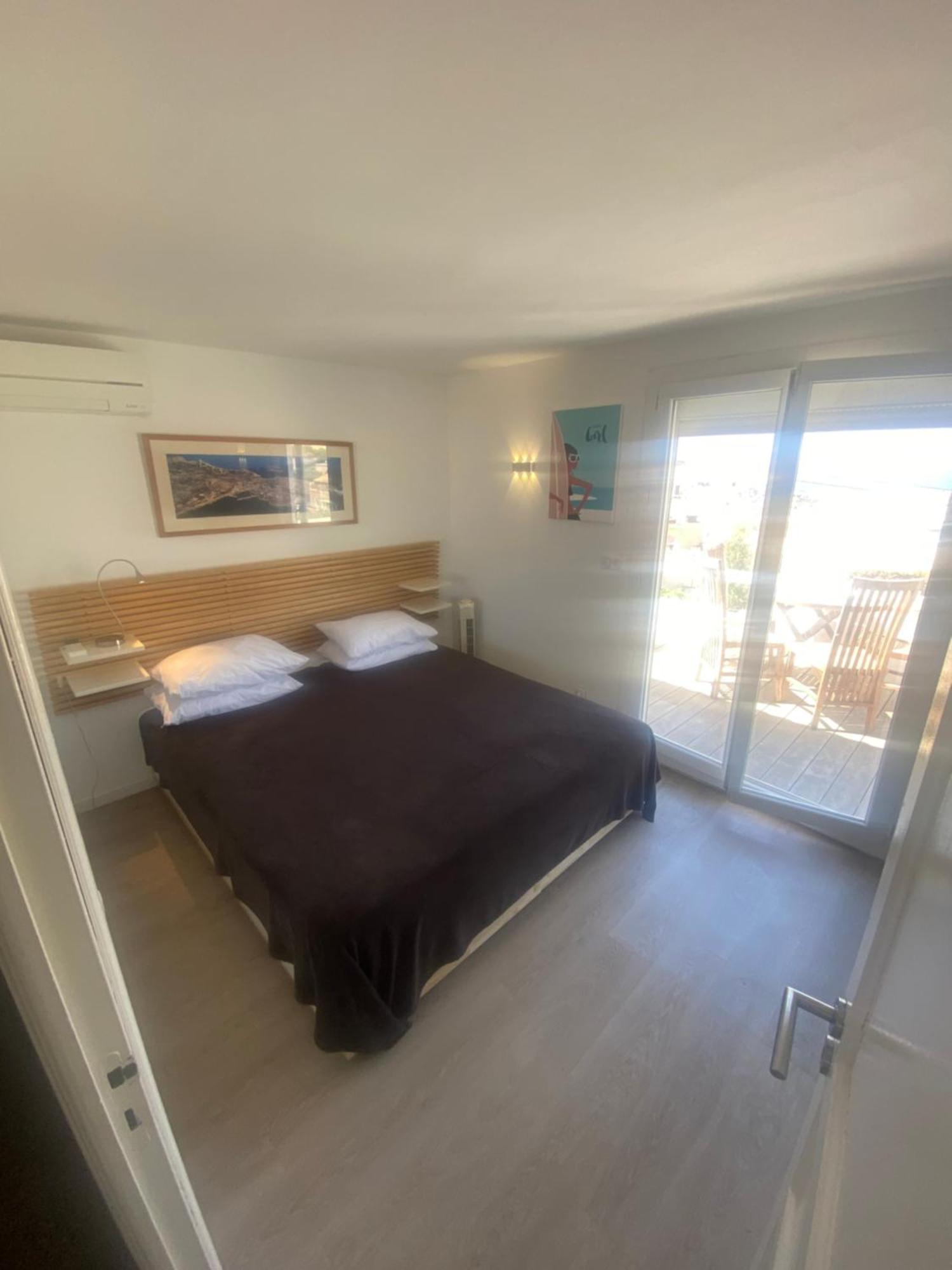 La Flibuste des Goudes: Calanques Seaside Retreat with Gardens Villa Marseille Exterior photo